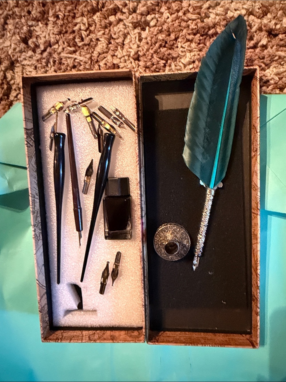 San Lorenzo Teal Feather Quill Calligraphy Set